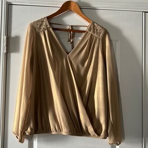 Shimmering gold Thalia Sodi Top Size Lg.